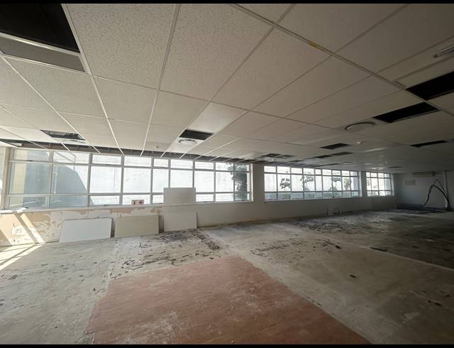 1,344M² OFFICE TO LET IN CLAREMONT